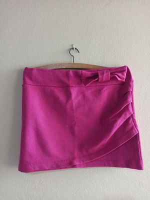 Φούστα μίνι L μεταχειρισμένη, στενή γραμμή, φούξια με φιόγκο