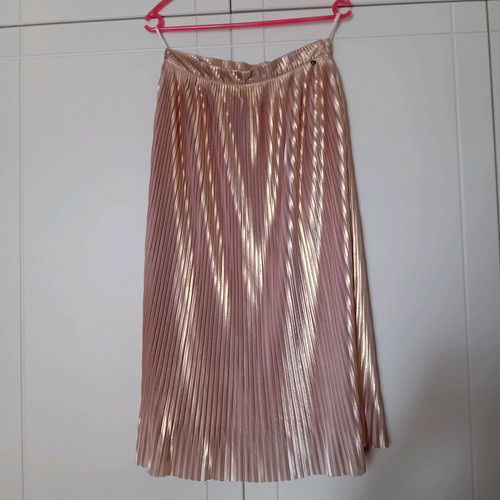 Toi&Moi pleated midi skirt like new, rose gold/bronze