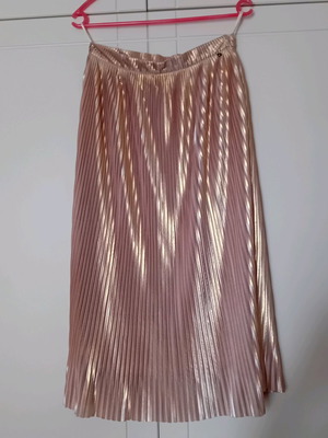 Toi&Moi pleated midi skirt like new, rose gold/bronze