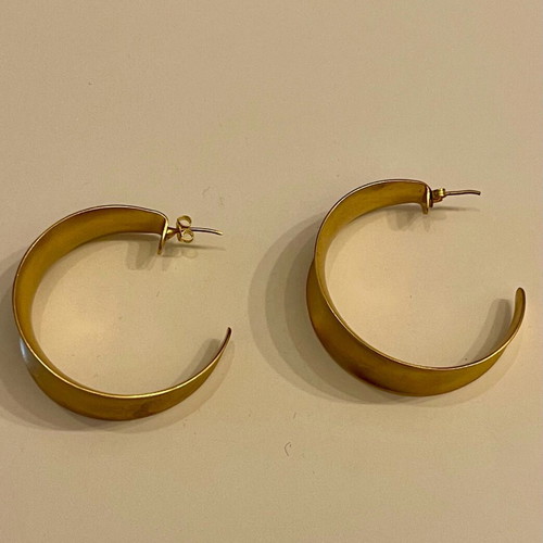 Earrings like new