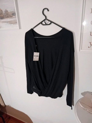 Makó off-shoulder blouse new, size L, black and gray