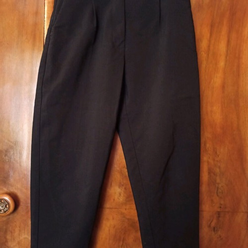 BSB 3/4 black pants, slim waist, wide legs, like new
