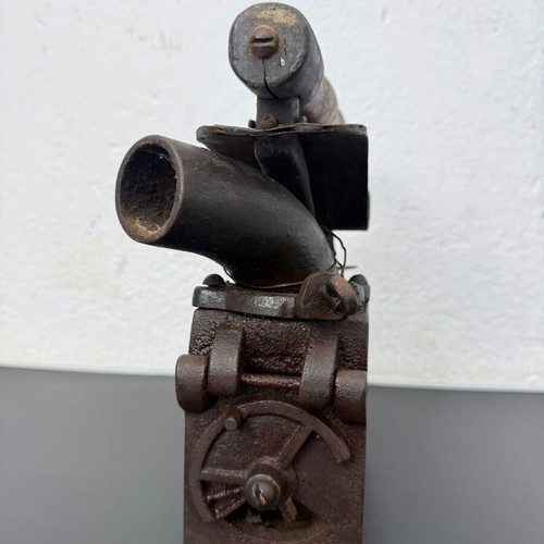 Old Charcoal Iron No. 8074 like new