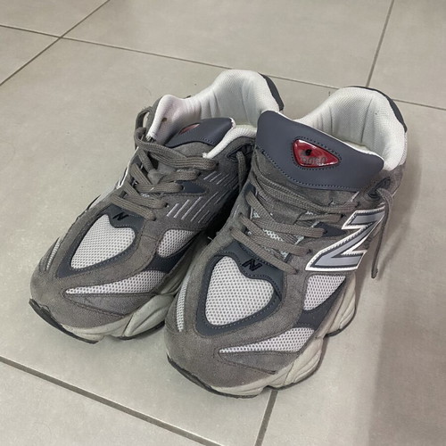 New Balance 9060 sneakers, grey, size 41