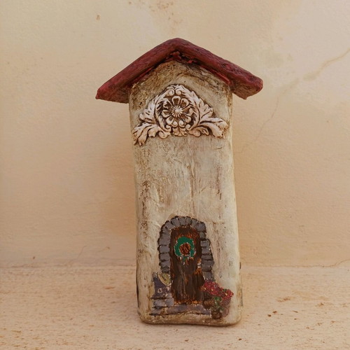 Decorative house handmade, hand-painted, like new
