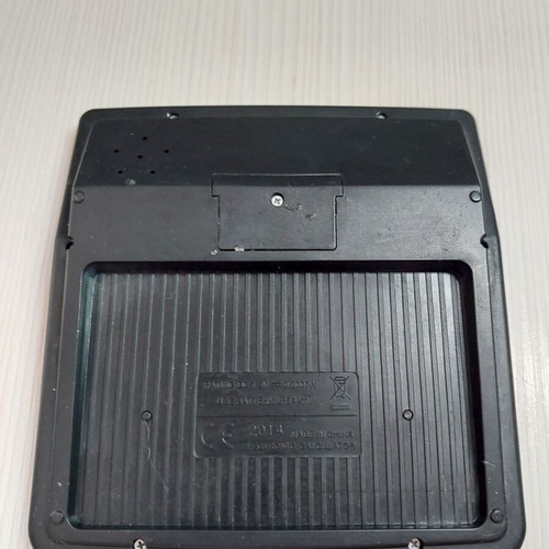 Small calculator like new with visible letters