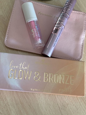 Maybelline Sky High μάσκαρα και Essence Glow παλέτα limited edition σαν καινούργια