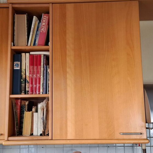 Miele Upper Cabinets and 2 Drawer Columns used