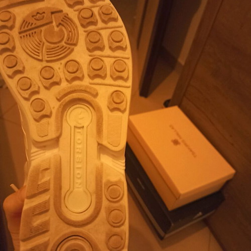 Adidas Torsion αθλητικά σαν καινούργια, λευκά, μέγεθος 39