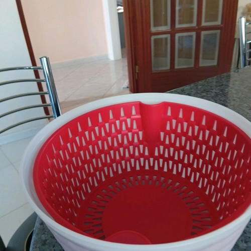 Tupperware container like new with two lids and strainer