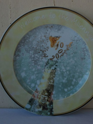 Commemorative porcelain platter like new, Hutschenreuther, 30.5 cm diameter