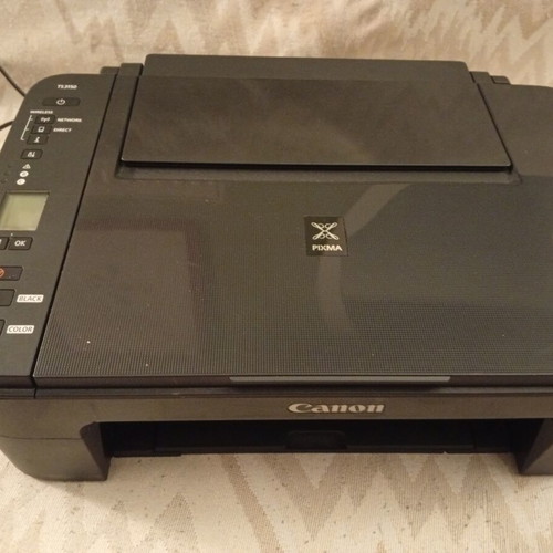Canon Pixma TS3150 printer like new, color and black ink, 2020 model