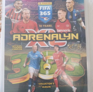 Πακέτο άλμπουμ με 200/441 μονές κάρτες Fifa 365 Andrenalyn 2025