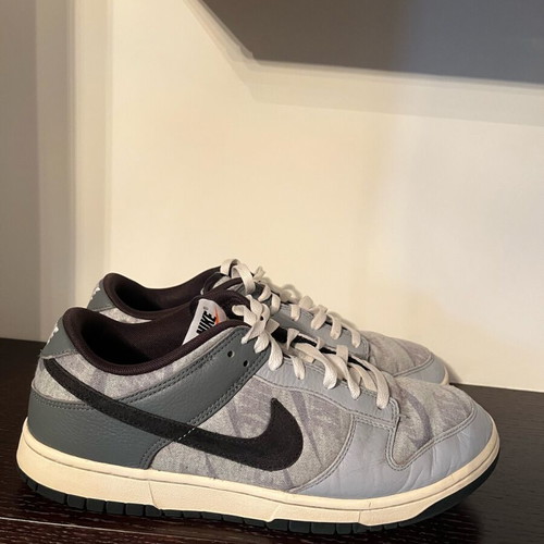 Nike Dunk Low sneakers used, size 45, grey and black