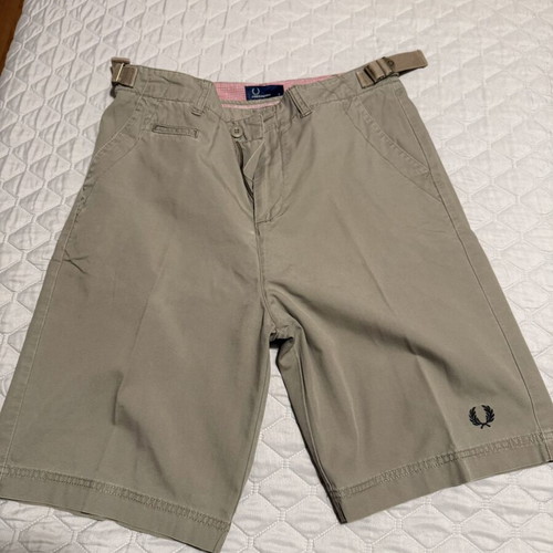 Fred Perry chino bermuda shorts like new, beige, size S