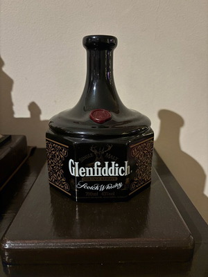Glenfiddich whisky sealed, new