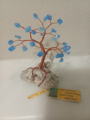 Decorative tree made of copper and semi-precious stones, handmade, new