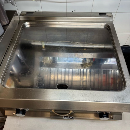 MBM FTBE77TLC professional griddle plate like new