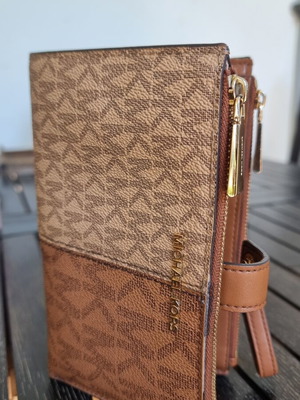 Michael Kors smartphone πορτοφόλι σαν καινούργιο, μπεζ και καφέ