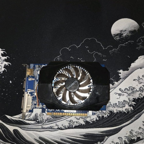 Nvidia GT630 graphics card like new, 2GB VRAM GDDR5 version