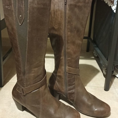 Boxer brown women's boots size 40 like new