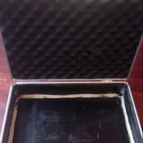 Small suitcase used, black and white, dimensions 35x25x10 cm
