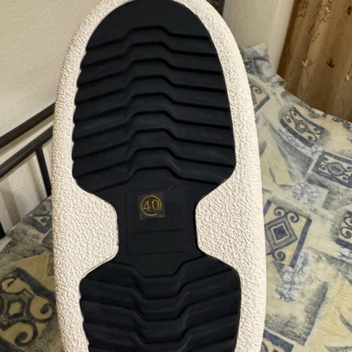 Moon Boot snow boots new, size 39-39.5, black and white