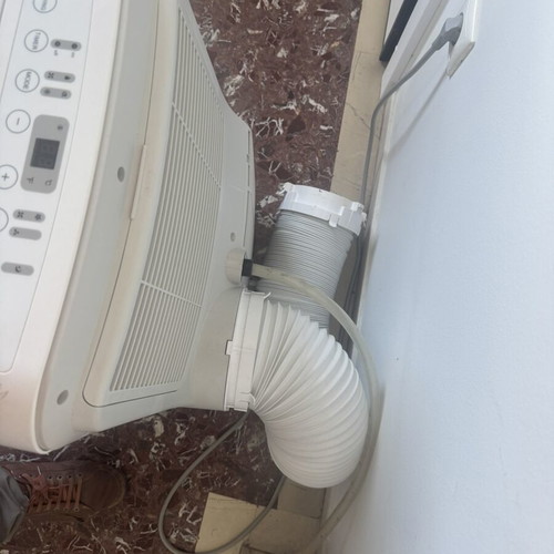 Inventor Magic Portable Air Conditioner like new 9000btu with accessories