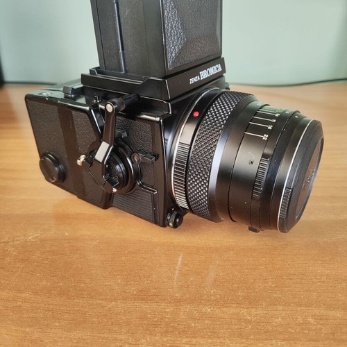 Zenza Bronica ETRSi Medium Format Camera 645 with 50mm F2.8 Lens and Two Prisma Viewfinders like new