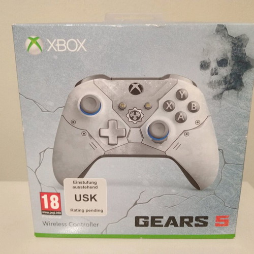 Xbox Gears of War 5 Kait Diaz limited edition wireless controller