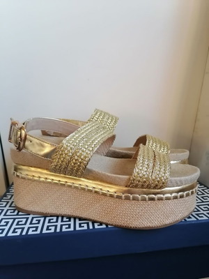 Migato platform sandals size 37, new, gold color, heel height 8 cm