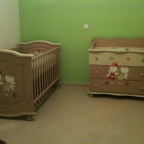 Asterias Bebe preteen cot used, solid wood