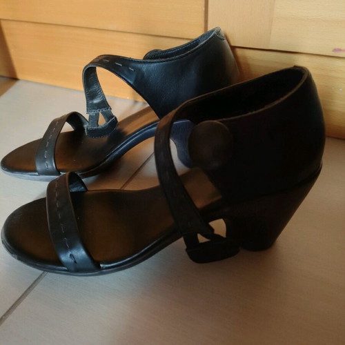 Camper leather black sandals used, size 36