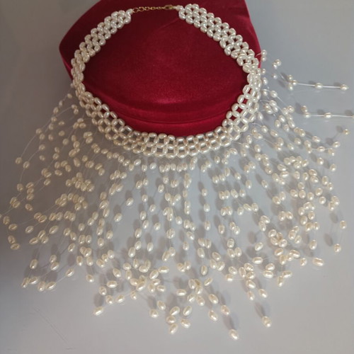 Necklace Vrochi with Freshwater Pearls, 35cm Length, 14K Clasp like new