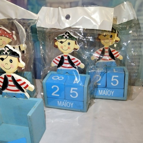 Wooden calendars new, set of 5 pieces