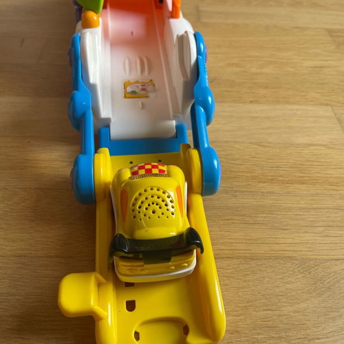 V-Tech Toot-Toot colorful truck like new with Louis toy car