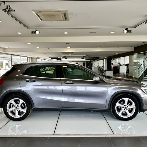 Mercedes-Benz GLA 180 2019CDI Auto Business like new, diesel SUV