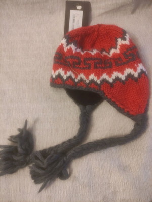 Salewa hat new, red