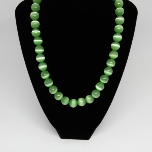 Handmade necklace with green quartz beads, 46 cm length, new
