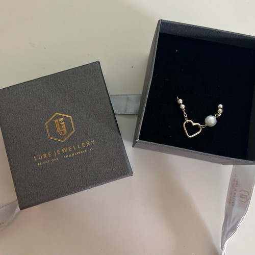 Lure jewellery silver bracelet new with heart and pearls
