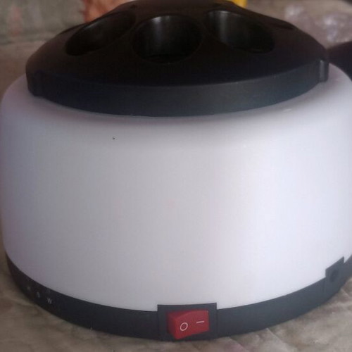 Semi-permanent nail remover like new, used once