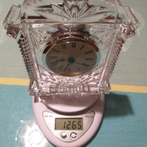 Crystal table clock used, analog display