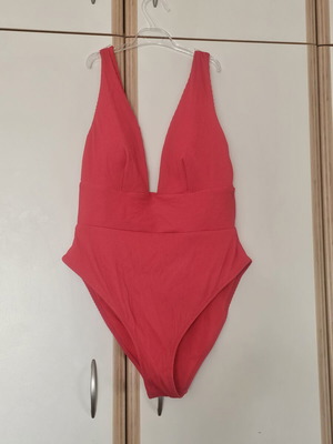 H&M red one-piece swimsuit like new, size XXL