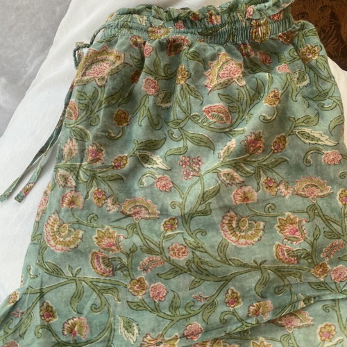 Sleep shorts ITM like new, sizes L and XL, multicolor green