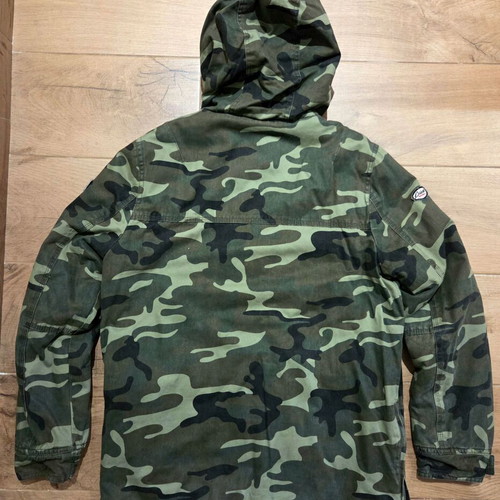 Camo parka jacket Medium like new