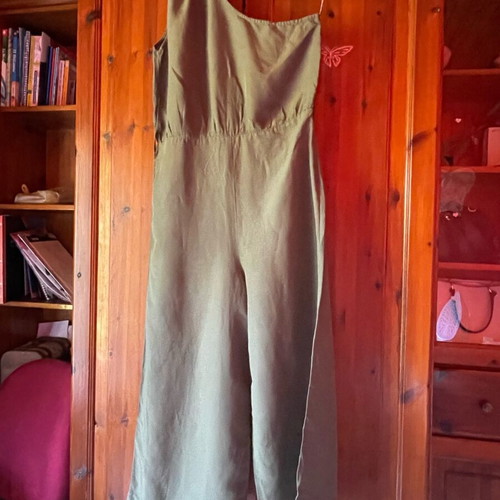 Linen one-piece jumpsuit with one shoulder used, medium large, green Regalinas