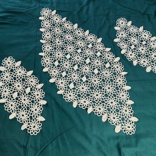 Set of 3 Handmade 60s Table Runners like new, crocheted with DMC 40 thread