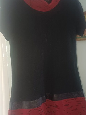 Knit dress Figaro used, black and red, size 3