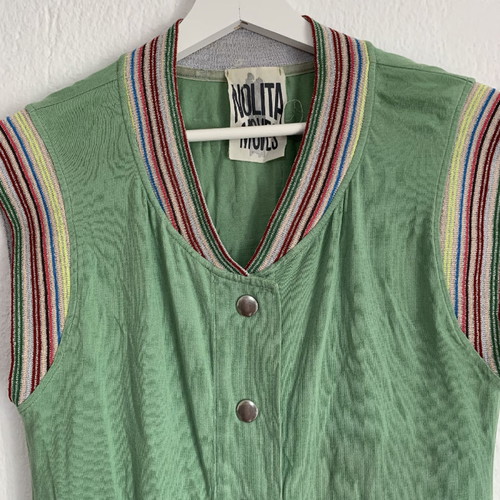 Nolita sleeveless jacket small with beautiful colors