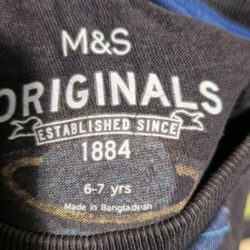 Mark's and Spencer T-shirt like new for 6 to 7 years old